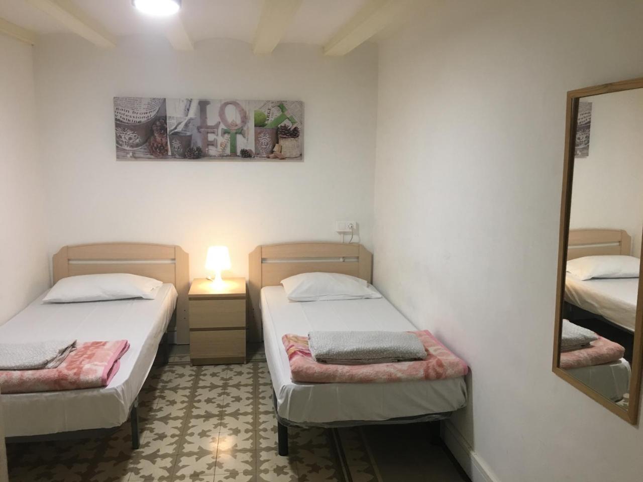 Barcelona 4 Fun Hostel — Photos 1
